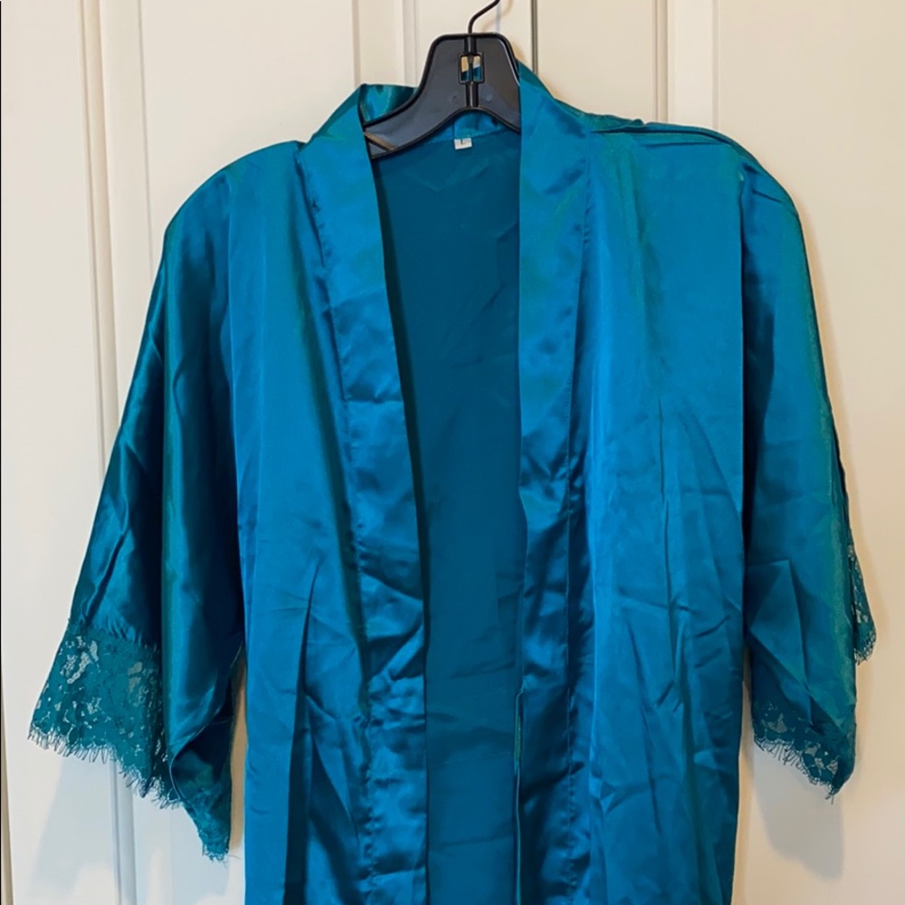 Turquoise robe